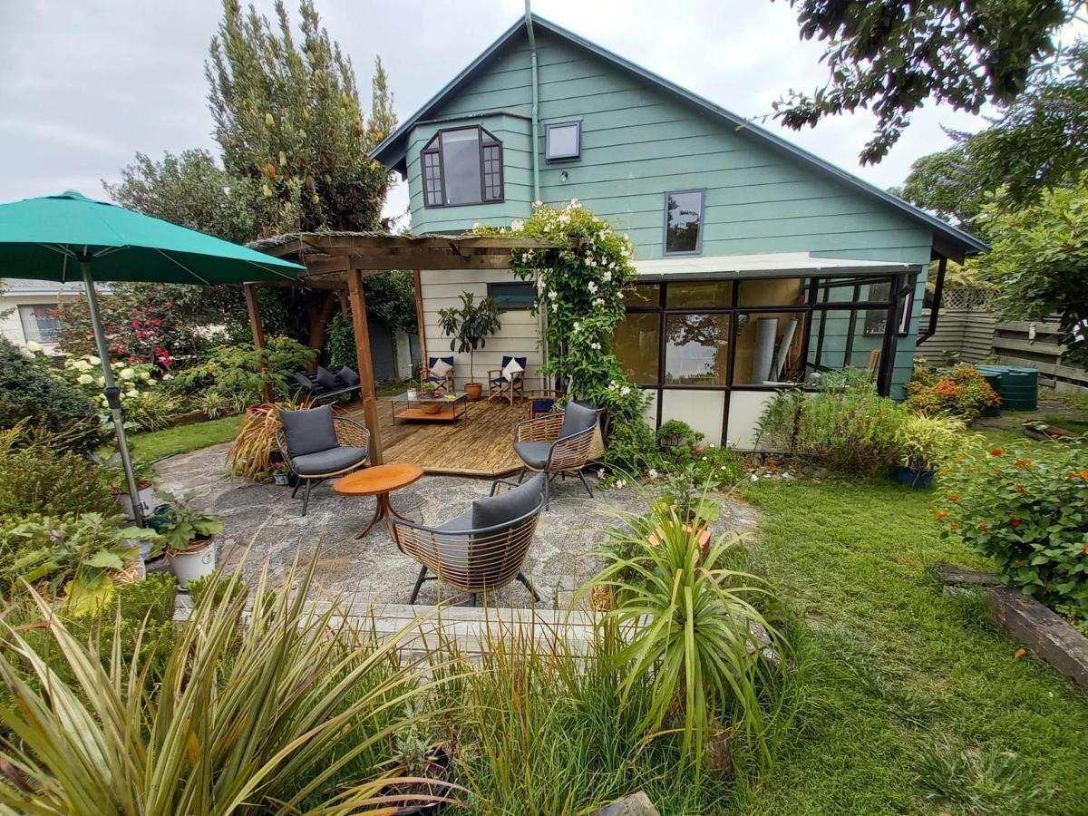 Birds Eyes Te Awanga Bed & Breakfast エクステリア 写真