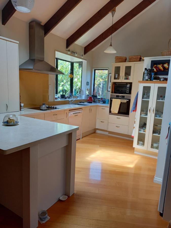 Birds Eyes Te Awanga Bed & Breakfast エクステリア 写真